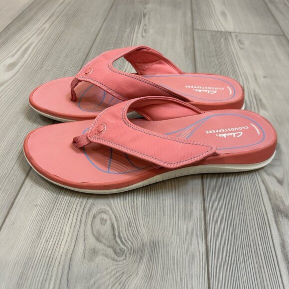 NEW CLARKS Women's Cloudsteppers Glide Post Strawberry Pink Flip Flops Size 11M - Picture 1 of 9